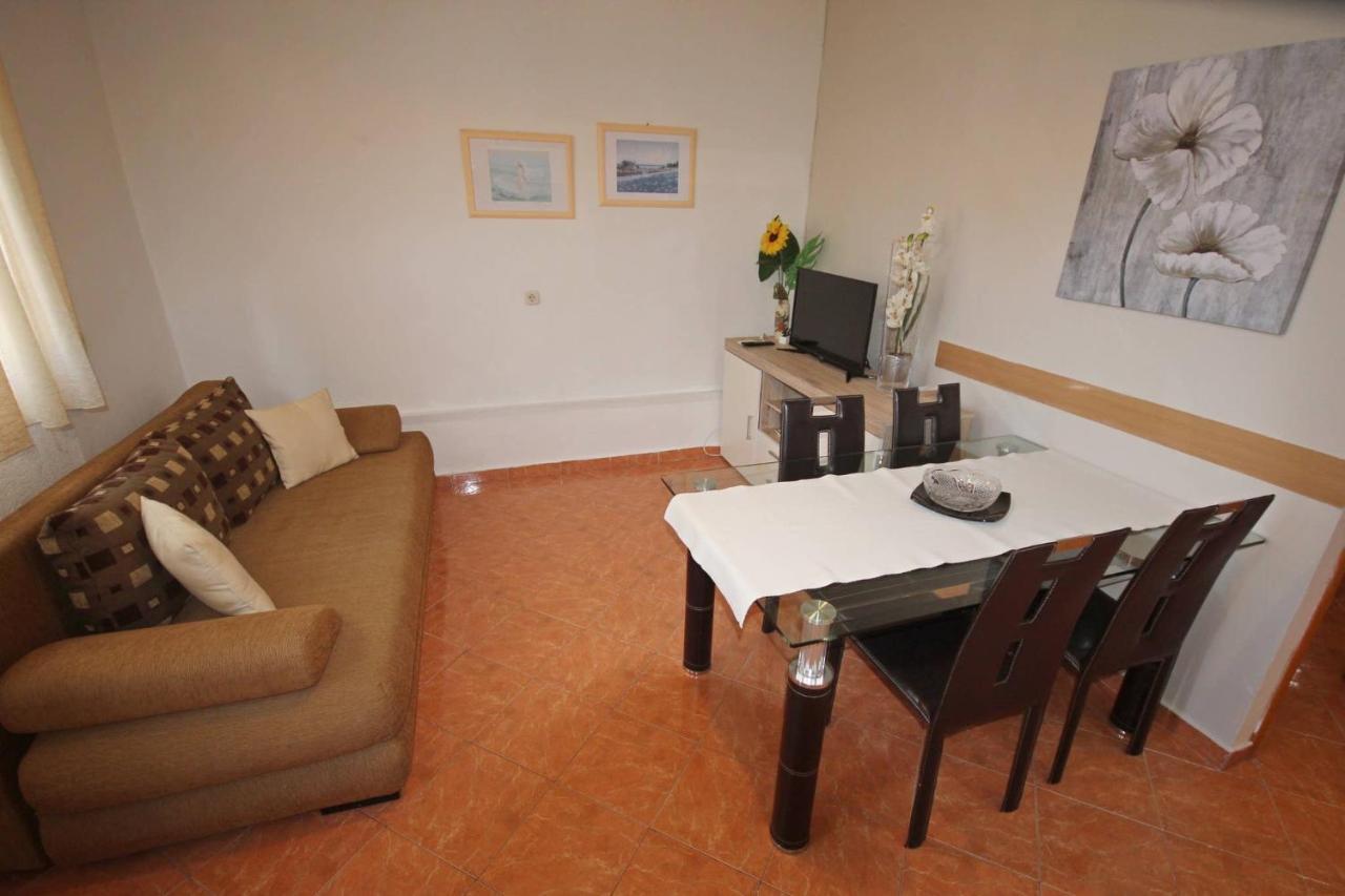 Family Apartment Mirela Borik Zadar Extérieur photo